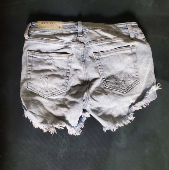 Trail Blazer Light Wash Distressed Denim Cutoff Shorts - Size small - Picture 3 of 4